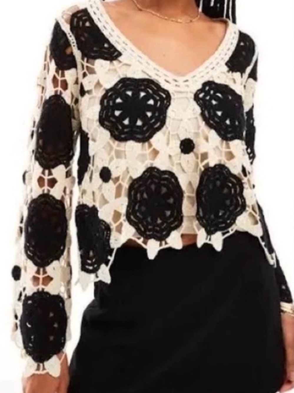 CLOTH By Design Crochet Floral Lace Long Sleeve Cropped Top Black & Cream